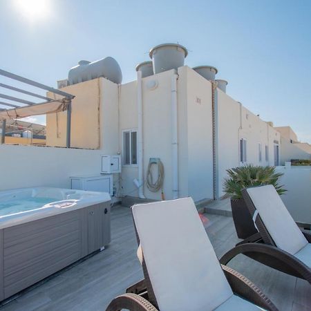 Kernice Penthouse With Sea And Country Views Of Xghajra エクステリア 写真