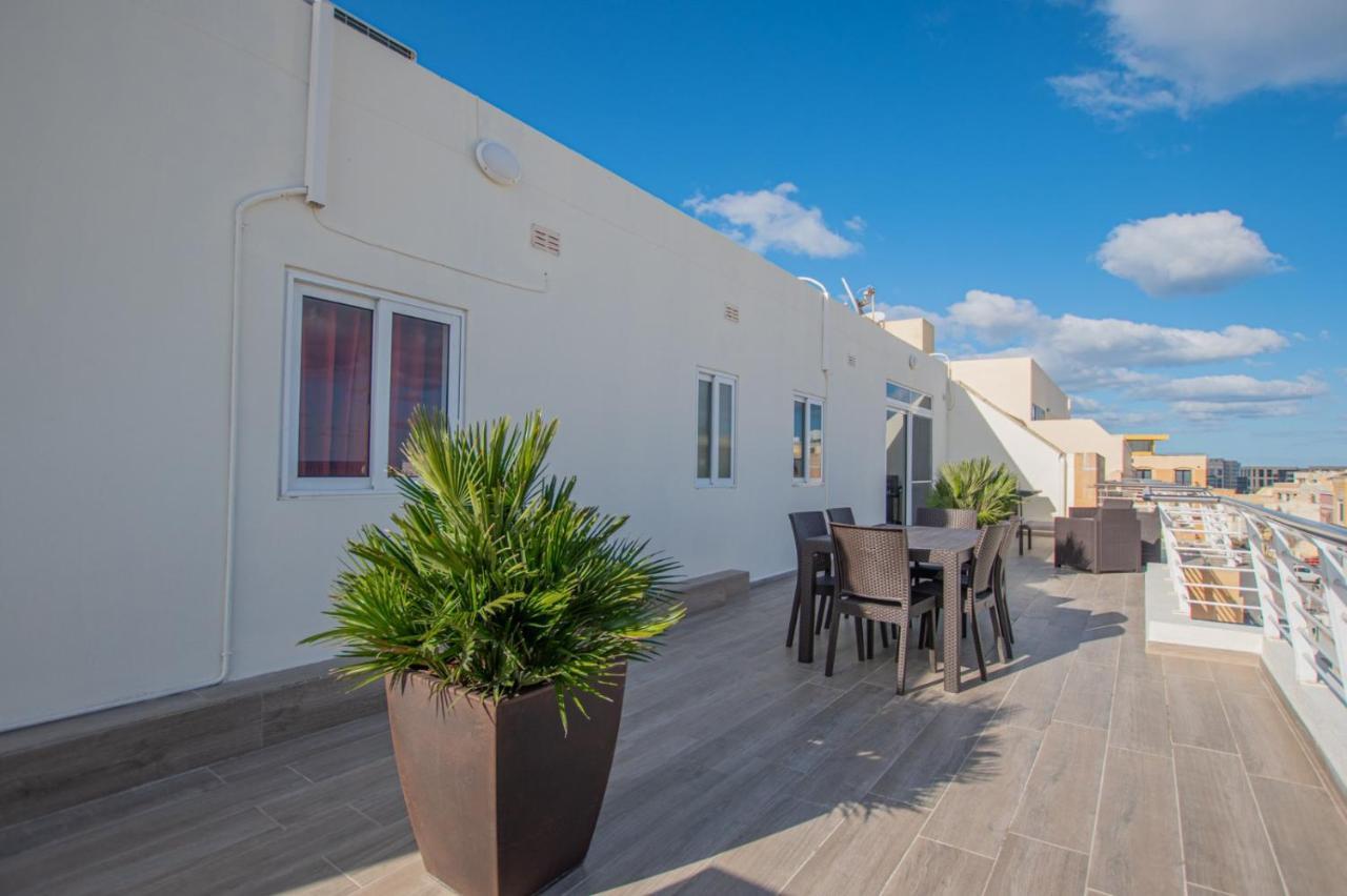 Kernice Penthouse With Sea And Country Views Of Xghajra エクステリア 写真
