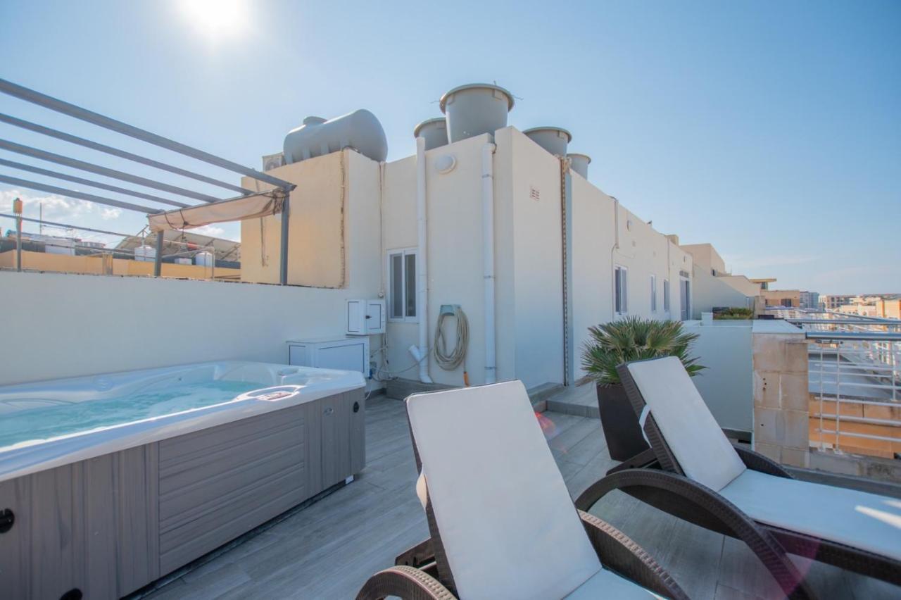Kernice Penthouse With Sea And Country Views Of Xghajra エクステリア 写真